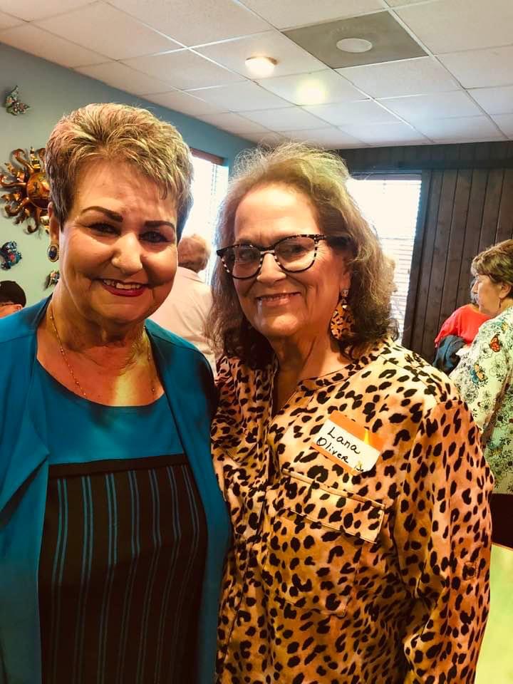 Linda Hopper & Lana Oliver